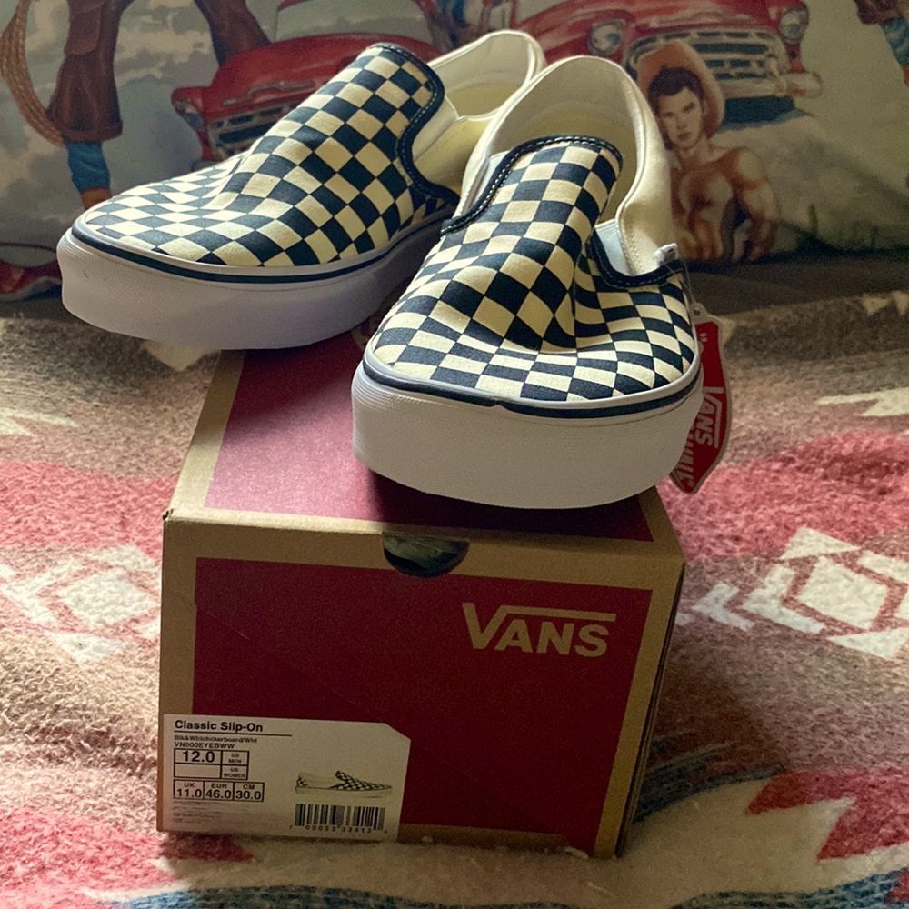 Vans checkerboard sneakers slip Ons size 12 men’s brand new in box.